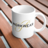Witte basis mok met logo